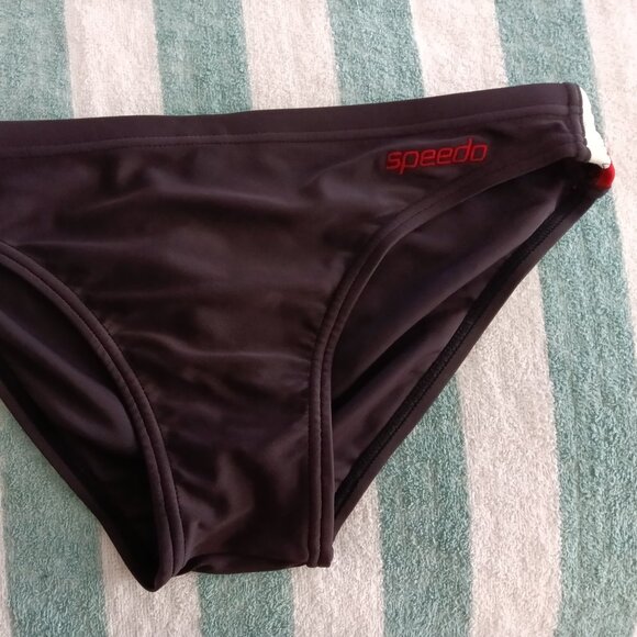 (*) VINTAGE 1 1/2" SPEEDO, DARK NAVY, W/ RED & WHITE SIDES, SIZE 31" (Pre-Owned) - Picture 2 of 10